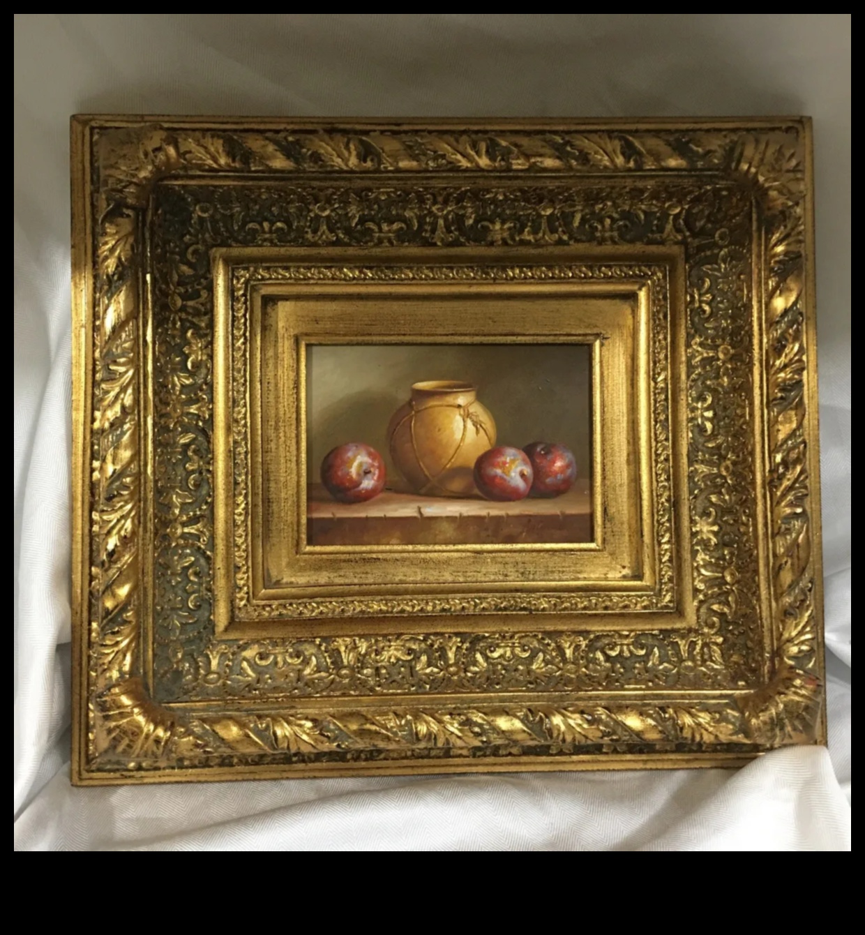 Laika trauki: Klusā daba ar antīkiem priekšmetiem mūžīgās skicēs