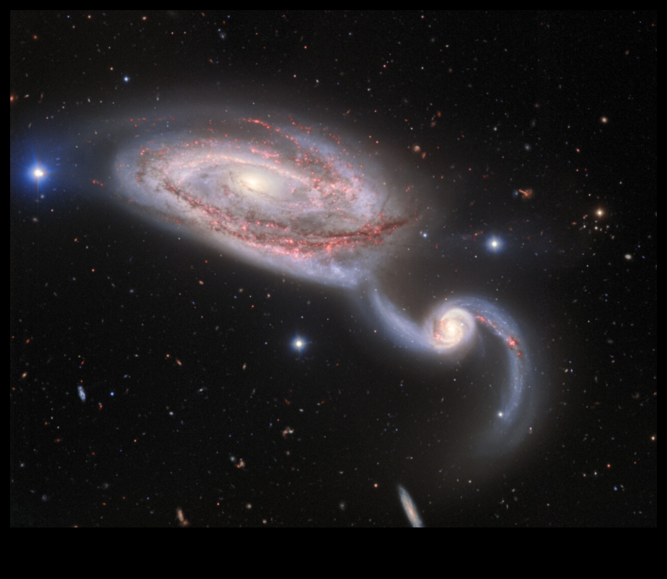 Spektrālā luminiscence: zvaigžņu žilbinošais starojums Piena ceļā