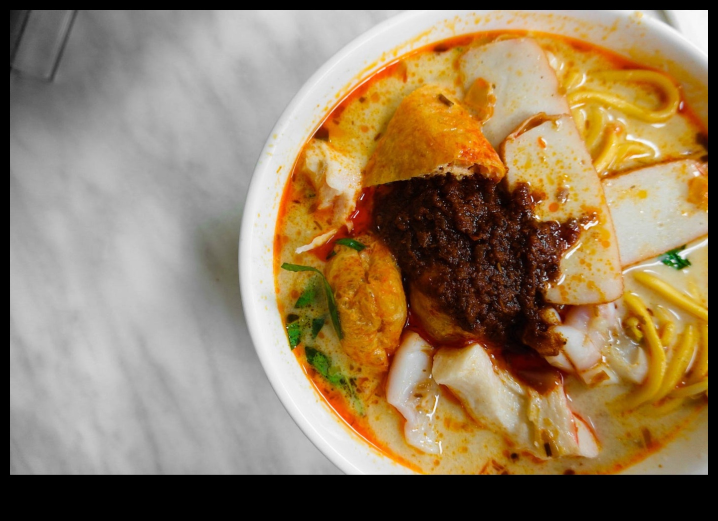 Haven Hues: krāsojiet savu pieredzi ar vietējiem priekiem