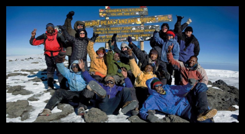 Dodieties uz pacēlumu: sasniedziet jaunas virsotnes ar svarīgiem ceļojumu padomiem