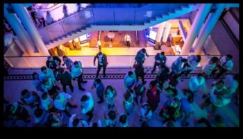 Nature's Nocturne: ceļvedis āra piedzīvojumiem pēc tumsas iestāšanās